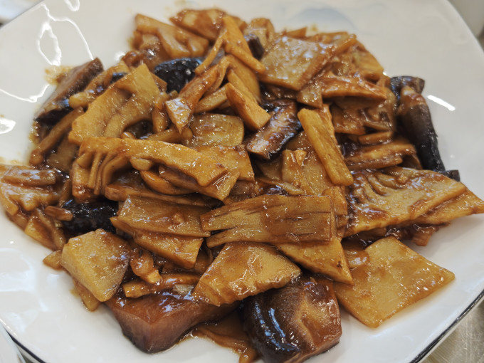 聚会餐饮