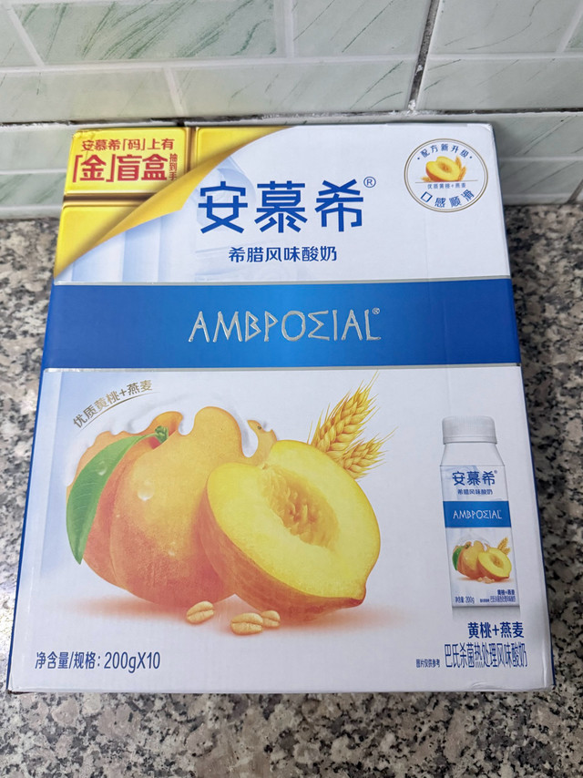 安慕希黄桃燕麦，我姑子笑话我喝临期的