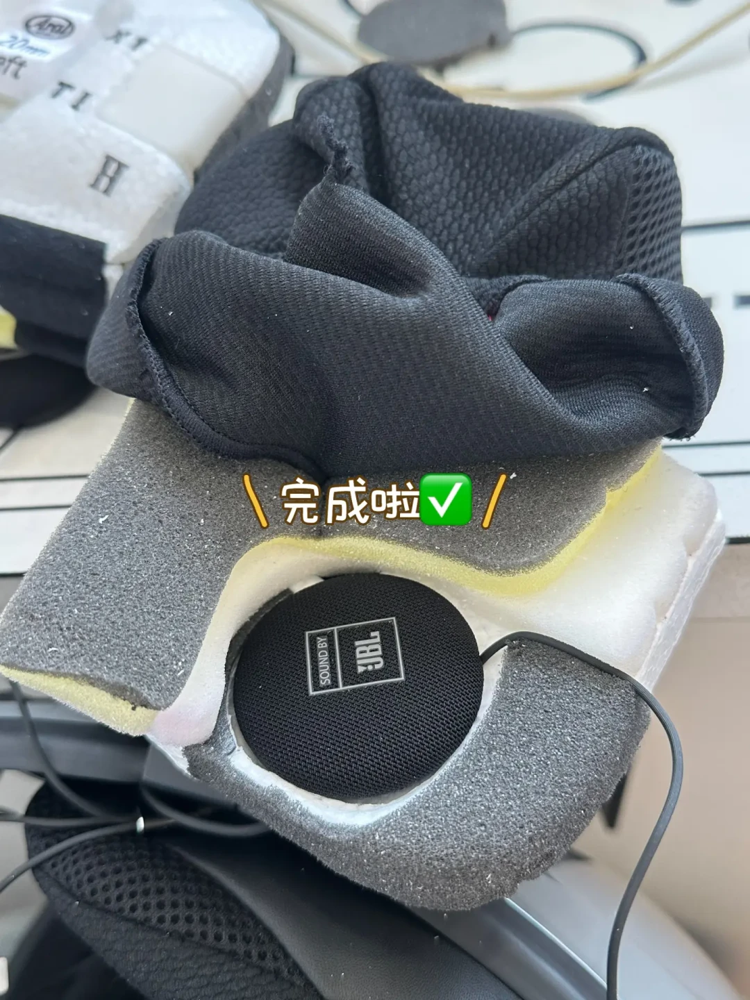 「Arai终于有原厂耳机槽了」:翻完这一年全网开槽改造帖和20多条评论,老款Arai装耳机的四条路线,钱、时间、风险一次算清