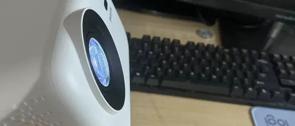 爱普生投影仪复古设计与专业视听配置解析