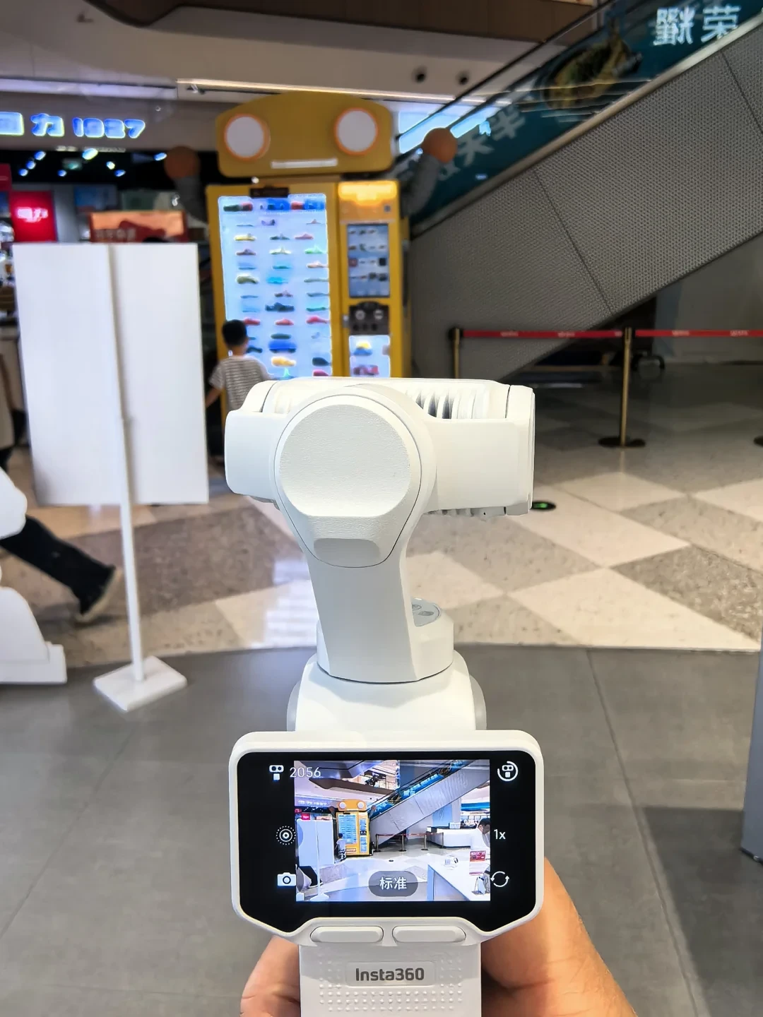 华为店里卖大疆，荣耀店里卖影石：联名三个月到账的两行真权益，双11前先看你的机型能不能一碰传