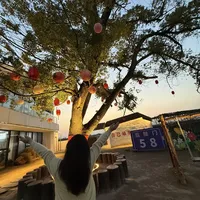 国庆去后陡门，先看完这笔账：免费门票、2元接驳车、"去勤化"的门头和5.8元赔偿，这趟半日奔赴值不值？