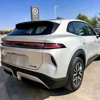长安系车主的国庆长途账:纯电、增程、油混、燃油,该谁排队充电,该谁加满油