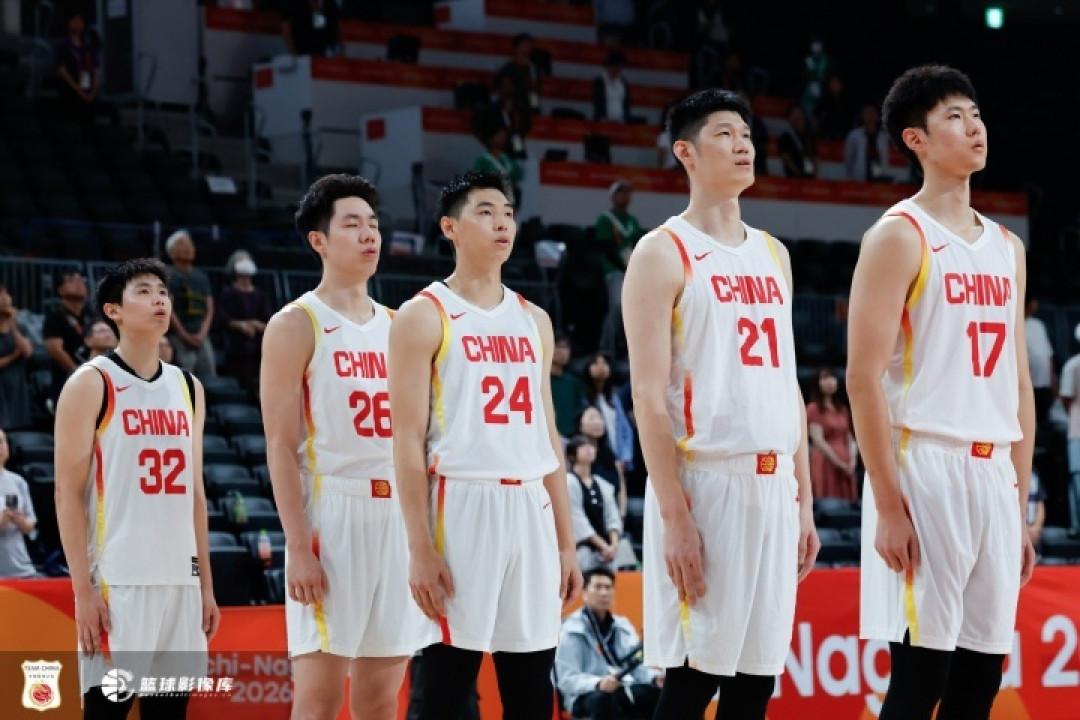 男篮亚运第4名的今晚,全亚洲都在归化:李凯尔喊话要打2027,可我们的暂停键已经按了一年
