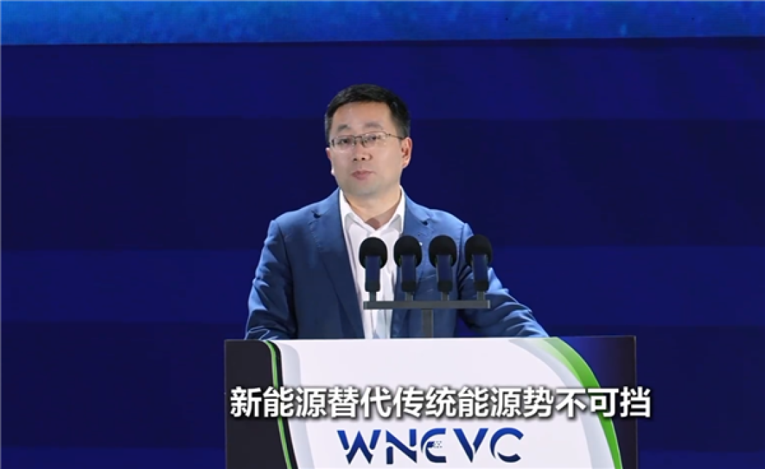 深蓝邓承浩称车载冰箱使用率仅5%引热议 博主吵翻了