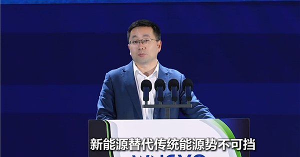 深蓝邓承浩称车载冰箱使用率仅5%引热议 博主吵翻了