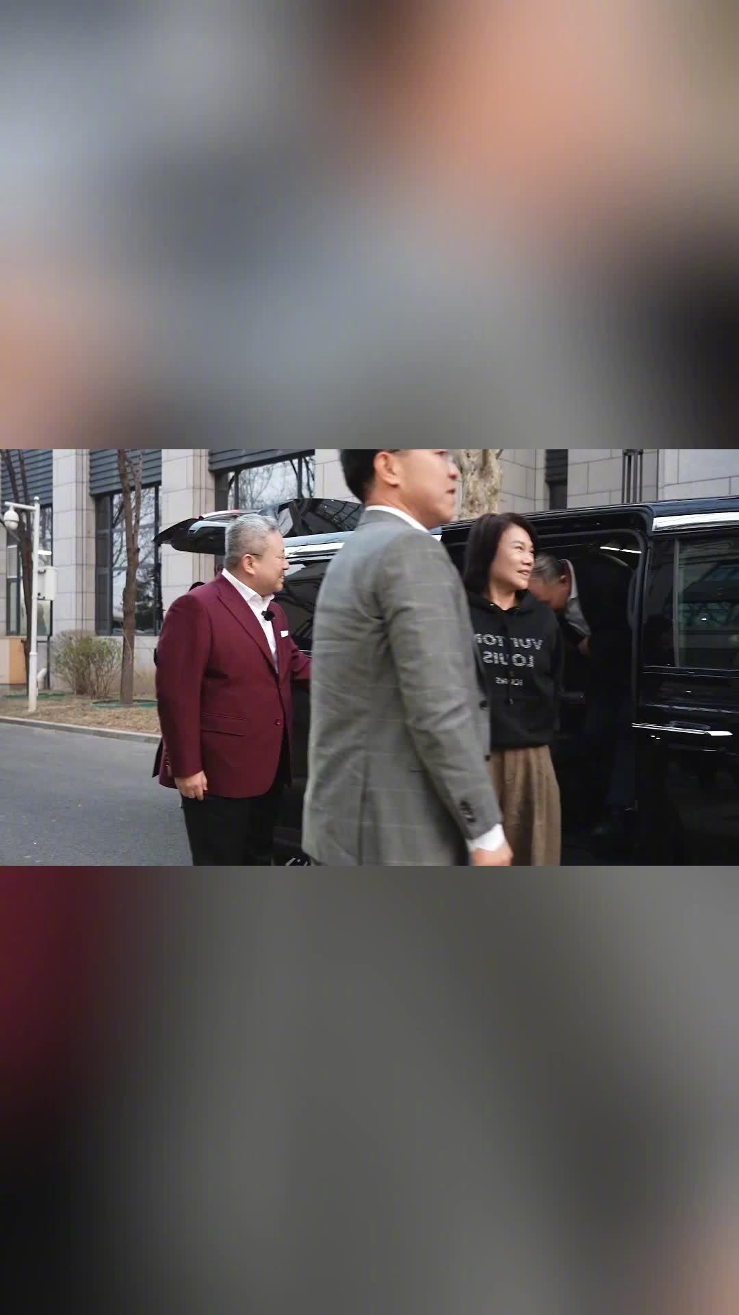 同一排009,从亚运迎宾道开到卡戴珊车队:国庆进店前,先把这三笔账对完