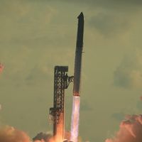 星舰第14飞终于成功入轨！SpaceX这次还顺手送了26颗卫星上天