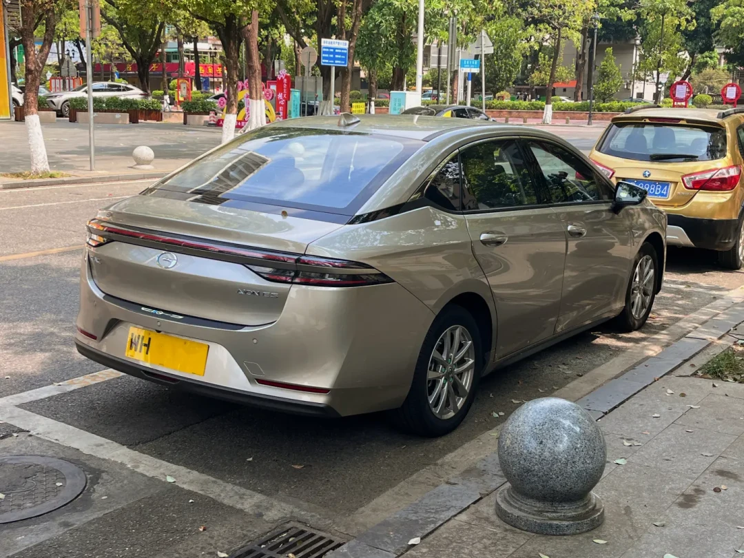 150辆5年车龄网约车2.93万一辆打包成交、原价16万的比亚迪D1全场只有一人报名:想抄底