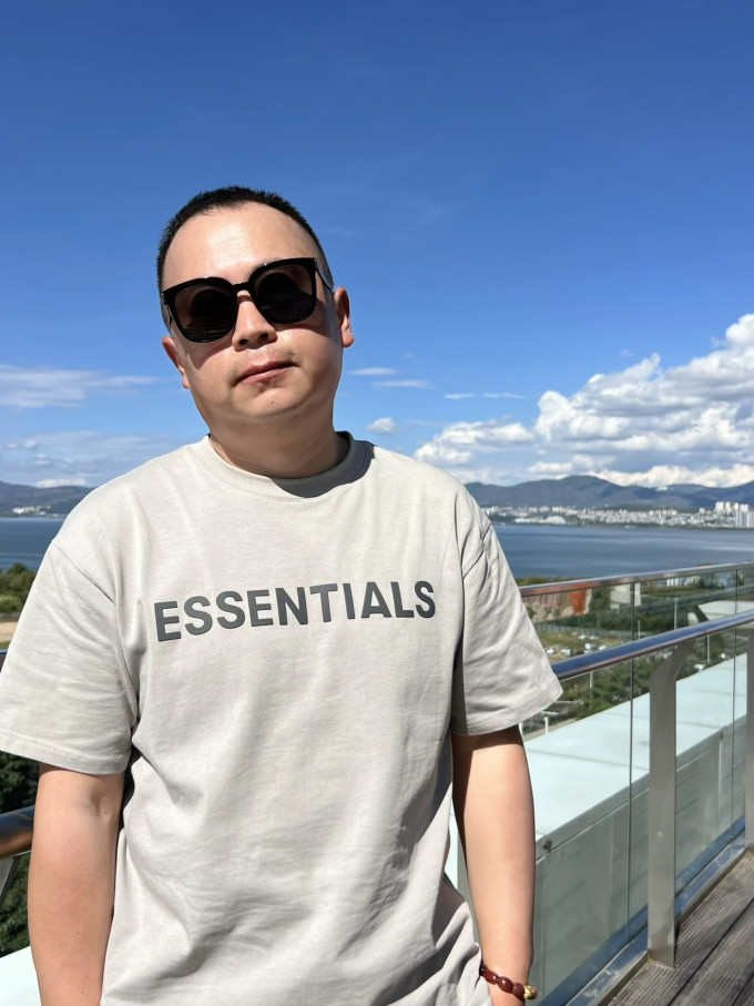暴龙太阳镜