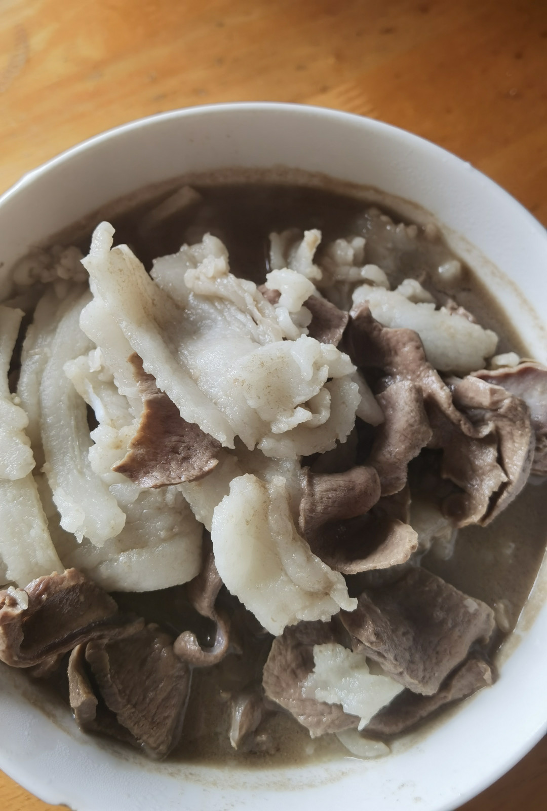纯肉党开始为胆囊吵架:一派说吃油吃坏,一派说饿坏——我把两派话术和圈内实录对完,伤胆囊的