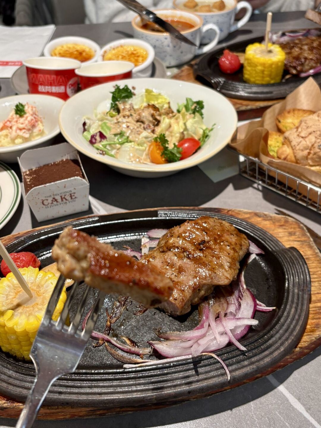 纯肉党开始为胆囊吵架:一派说吃油吃坏,一派说饿坏——我把两派话术和圈内实录对完,伤胆囊的