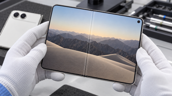 iPhone Duo评测解禁：烫到握不住、微信双开没戏、良率只是爆料——离预购还剩17天，先看完这四道坎再定闹钟