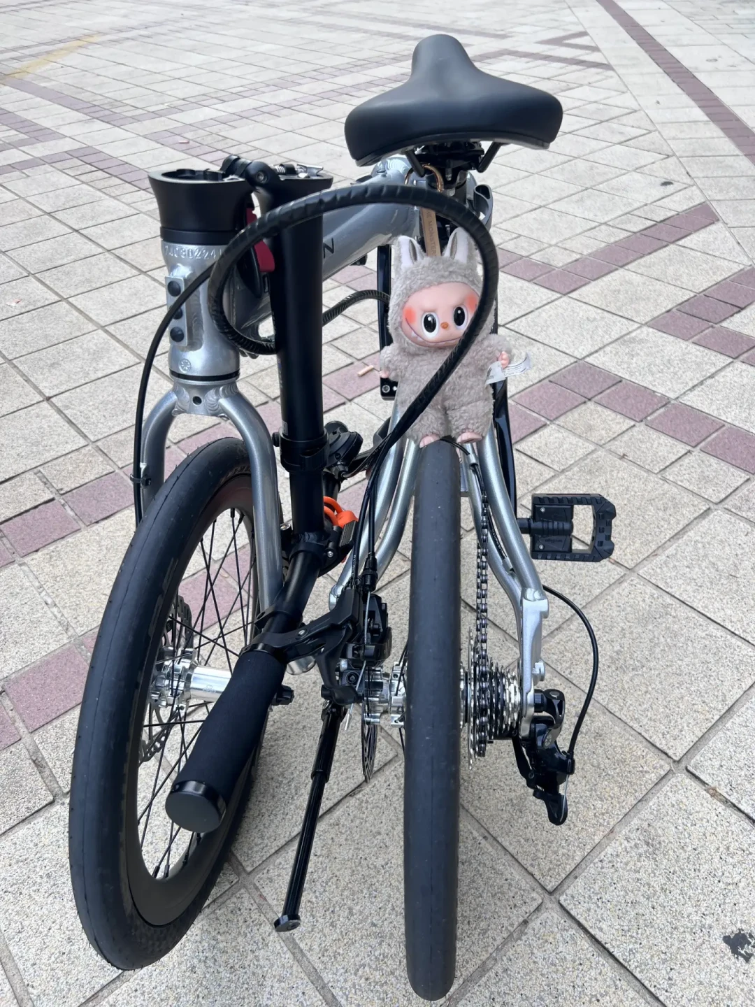 北京叫K9、上海叫K9 max、京东写K3PLUS,都是同一台KAA693:我对完两场官方发布会、K3 Plus四代版本史、2800到4198的渠道价差和几百条多平台评论,把谁冲新款349、谁捡二手、谁回P8、谁别碰老305内折排清楚了