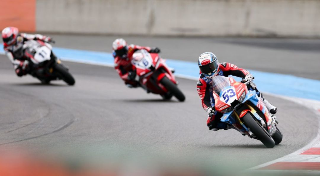 WSBK中国站还没官宣,摩托圈的评论区已经吵完三场:赛道、马修、你的车能不能骑进场