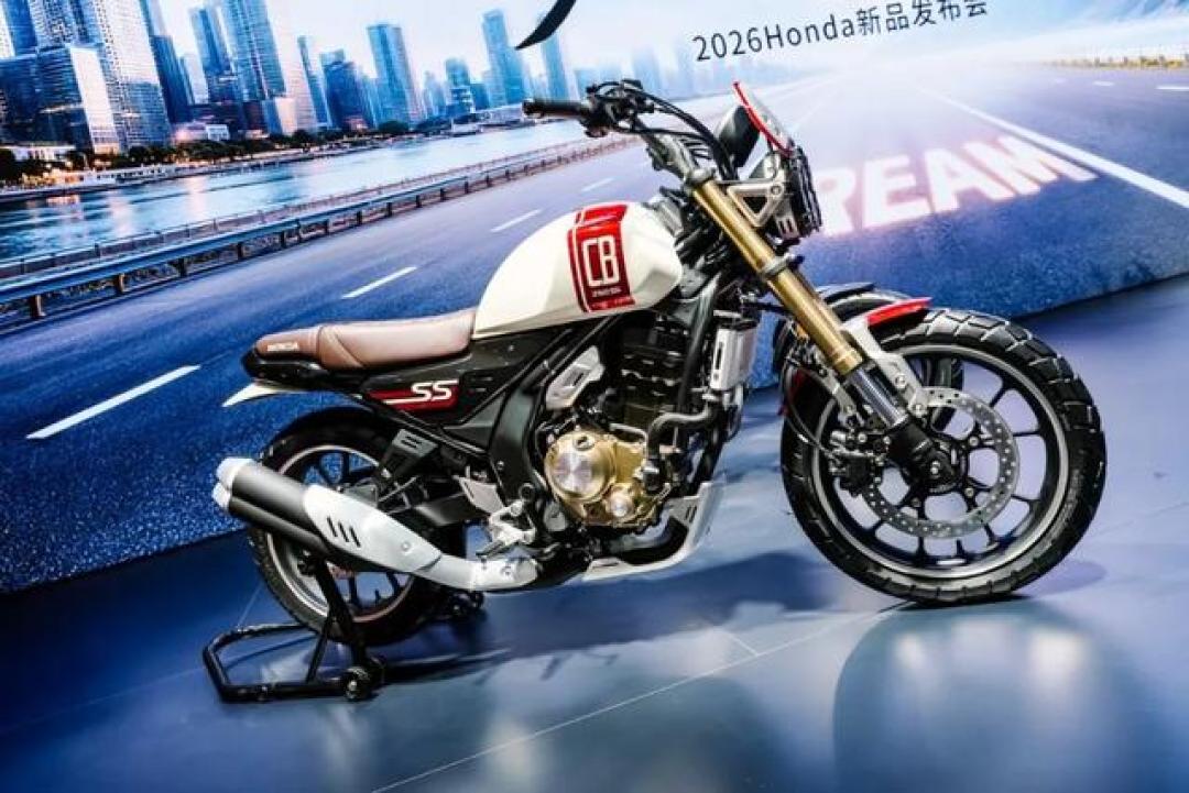 摩博会刚收场,车行就挂出清库明盘:Ninja500杀到2.98万、Z900跌到5.99万,四种降价哪种是真钱?国庆提车前先算三笔账