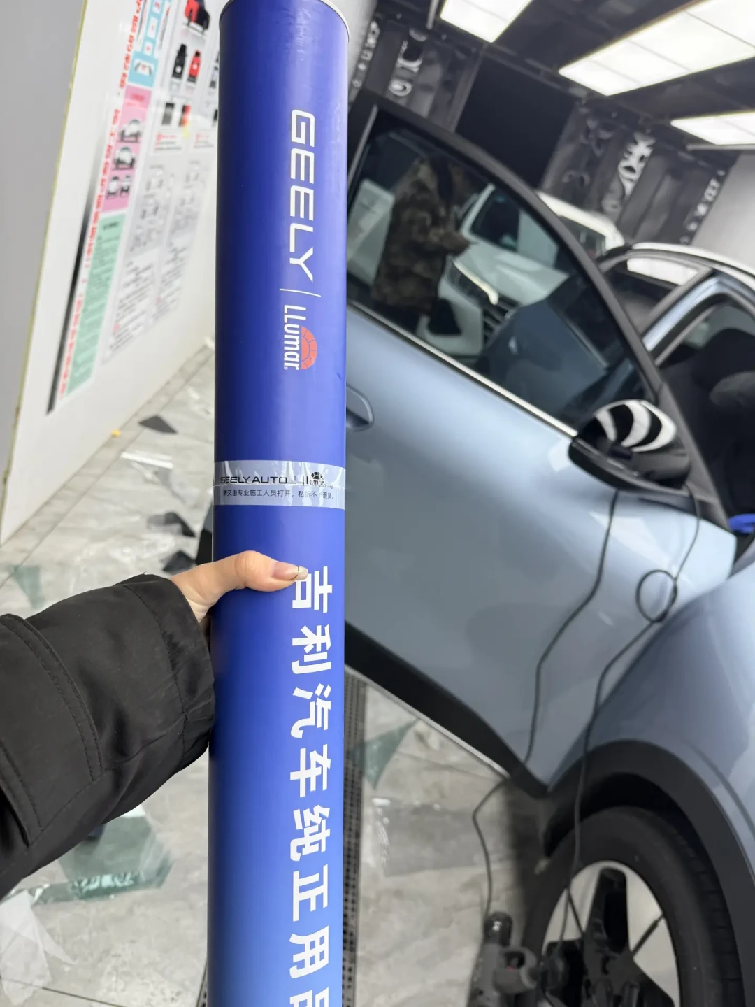 后羿70对决VK70,贴膜店最近集体开吵:对完158条评论里的真实成交单、两张同门标称表和一次水军评论区翻车现场,才懂这几千块差价该谁掏