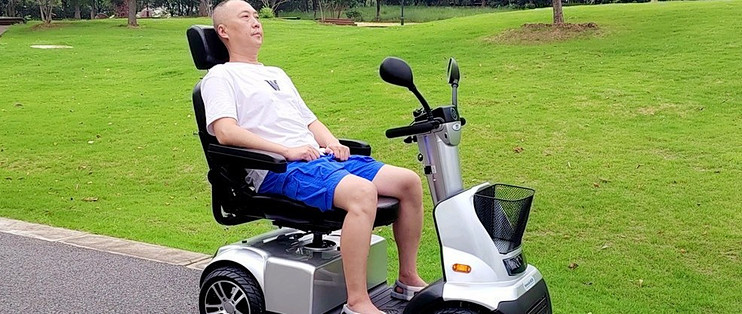 一万多买的老年代步车，现在只值两千