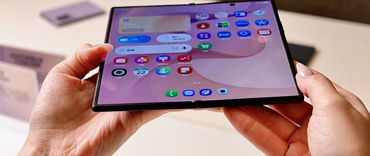 轻薄阔折叠推荐：Galaxy Z Fold8让短任务不必先为形态让路