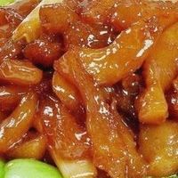 葱烧蹄筋：鲁菜里温润醇厚的珍味