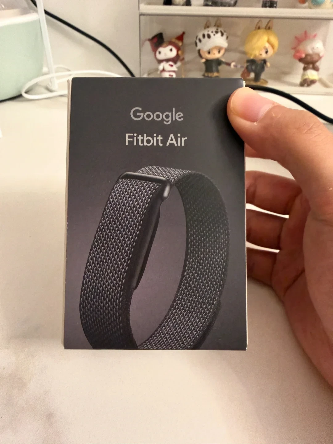 Fitbit Air 戴着跑步到底行不行?我把社区这半年的实测样本全翻了:距离误差 1.5% 能接受,心率稳不稳,分场景