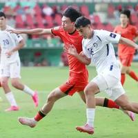 1比2负韩国！但王钰栋打破40年进球荒，中国亚运男足时隔28年重返四强