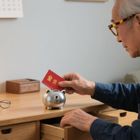 银行行长忠告：70岁后存款别全锁死，慢慢取成现金，晚年才不慌
