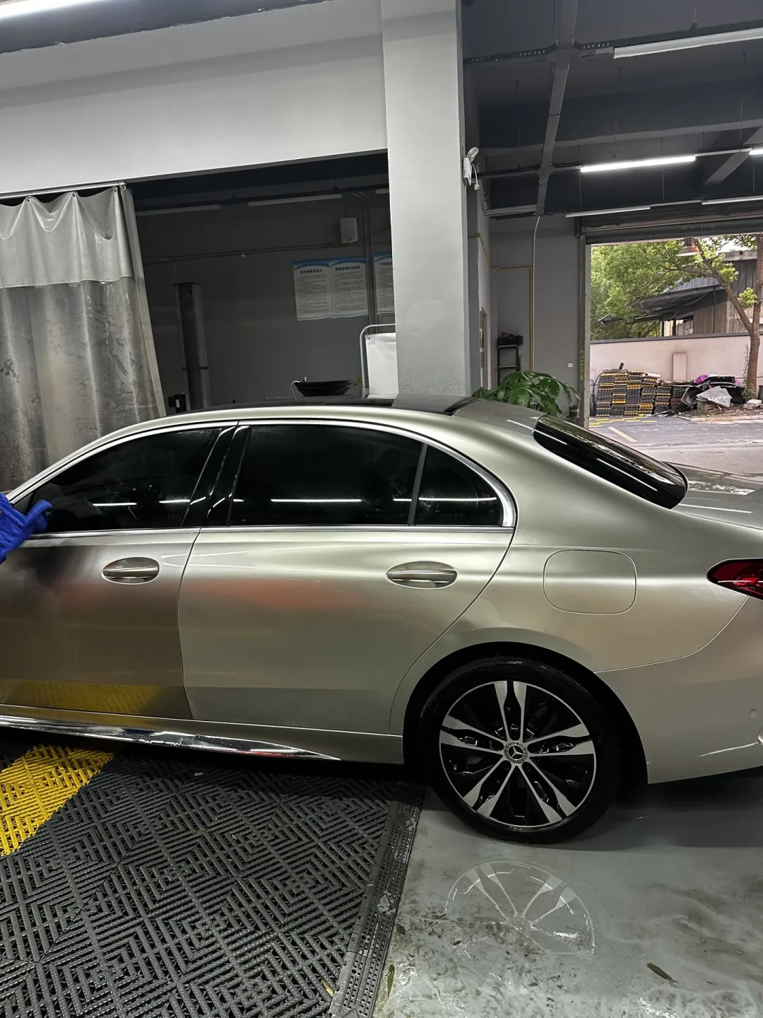 刚贴完龙膜的车主,先别签字:对完63条评论里的