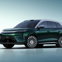 第三代唐盲订开启但官方不给价：有人说22万、有人说30万+——申报三版本、星际双屏和四个“唐/汉”内战账拆完，国庆到店再决定定金交不交