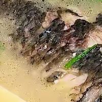 如何制作奶白鲜美的鲫鱼汤