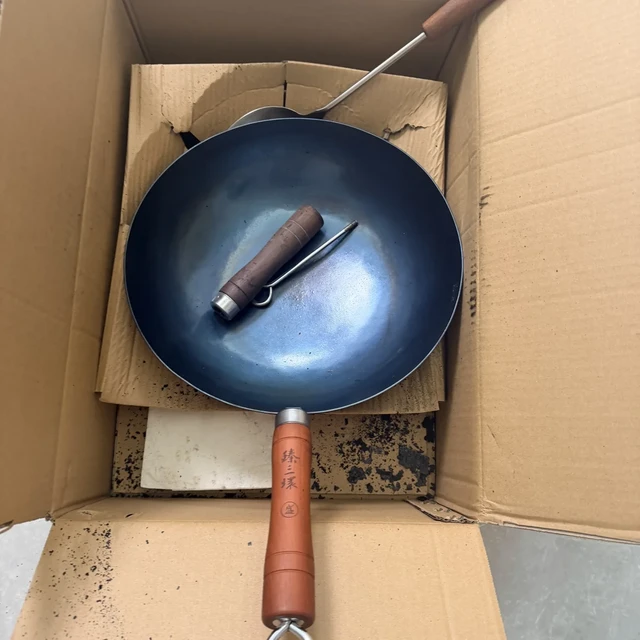国庆臻三环开始主推"送爸妈"：对完6条"送给父母"帖，这口锅要过的不是工艺关，是手腕、养锅手和质保钟