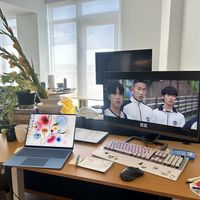 去客厅化卷到“坐哪儿”这一步:四种替代方案,我先把腰和亲戚的账摆完