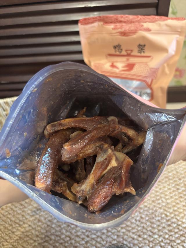 陈阿炳鸭架｜越吃越上头的咸口小零食🍖