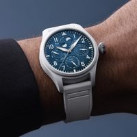 9月1日全球涨价、得物便宜近一万：给万国掏钱前，先把公价、折扣、免税、二手这四条价线对完