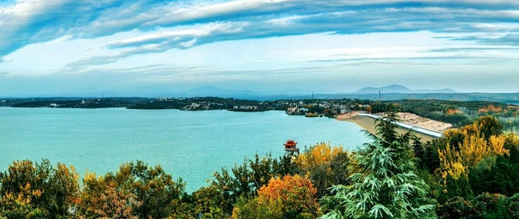 洛阳陆浑水库秋日旅拍指南