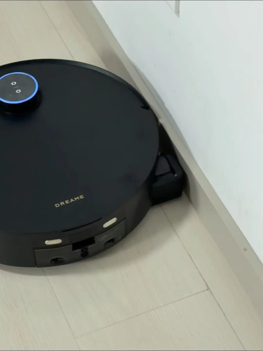 追觅扫地机双11开售前的这一周：X60Pro从挂牌5799被团购喊到「3000+」、Steam版号称180℃但拖完地瓷砖还是凉的——价签、型号矩阵、蒸汽溢价三本账我全对完了，付定金前先看这篇