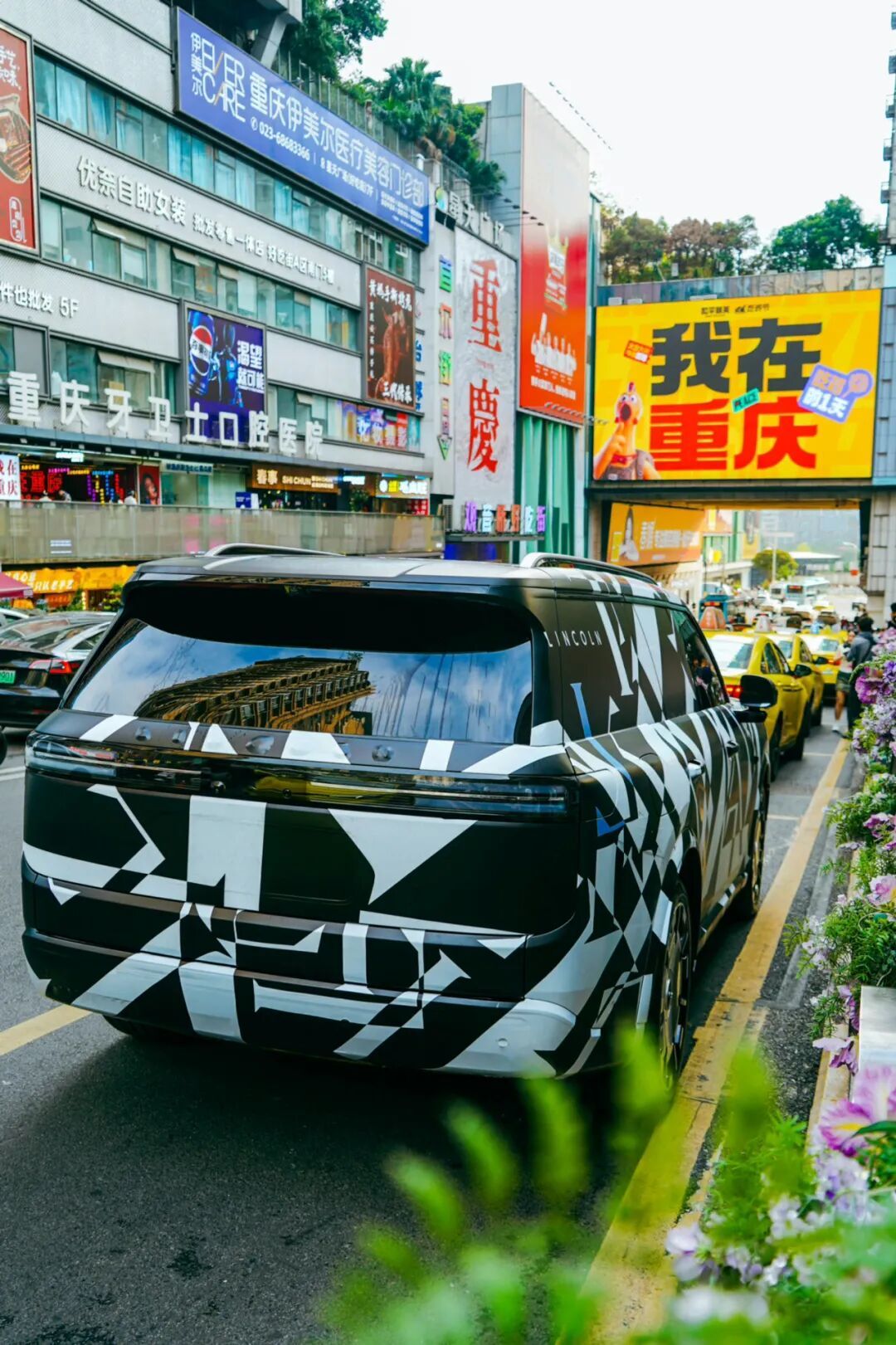 林肯810路试车国庆当天被拍到：激光雷达、六座、预判40万级——年底预算要不要押它，先把谍照拆成