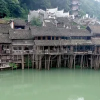 双节游凤凰古城,实用避坑指南