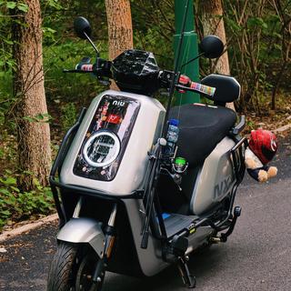 「反向虚标」还是「60公里就趴窝」?小牛NX70的续航三档实测账:75km等速数字怎么落地、3699到4299的600元价差,以及和九号M85C怎么选