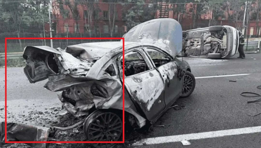 比亚迪墨西哥追尾起火致2死，知乎连夜吵爆：烧的不是电池是油箱？——成都、墨西哥两起事故对照完，百万保有量的秦PLUS/驱逐舰05车主国庆跑高速要防什么、看车的人要盯什么