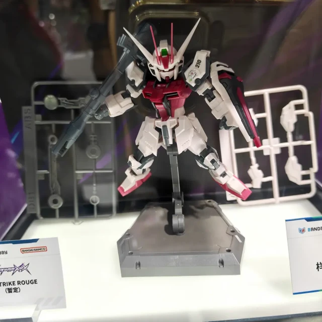 高达开始"盲盒化"了？WF上海丢出的GUNDAM XMX：现场标价59.5、5常规1隐藏、2027年春出货，胶圈吵翻了