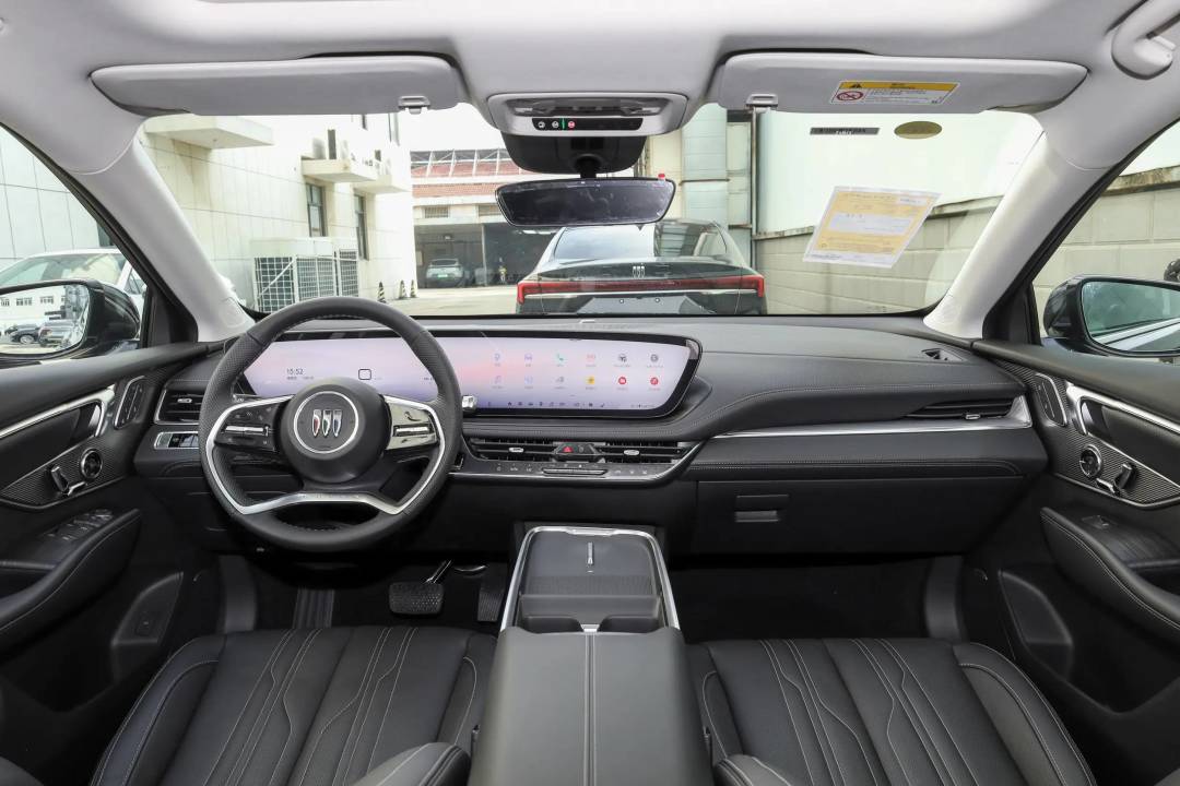 第五代别克君越10月10日上市:现款一口价15.99万,低里程党先对完这四笔账