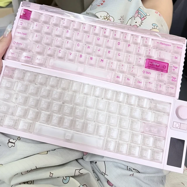 第一把小蜜蜂怎么买：VIVA63、MADE68 与还没官宣的王俊凯联名
