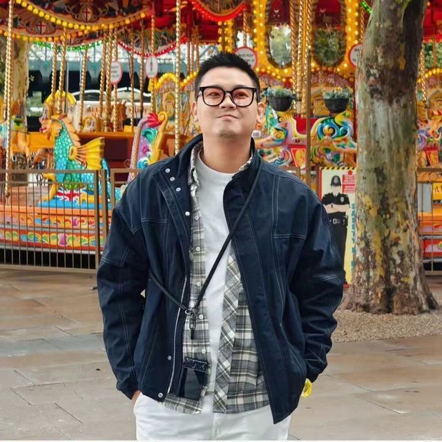 做AI短剧却不用AI炫技，磨一集用了12天，播放破亿了