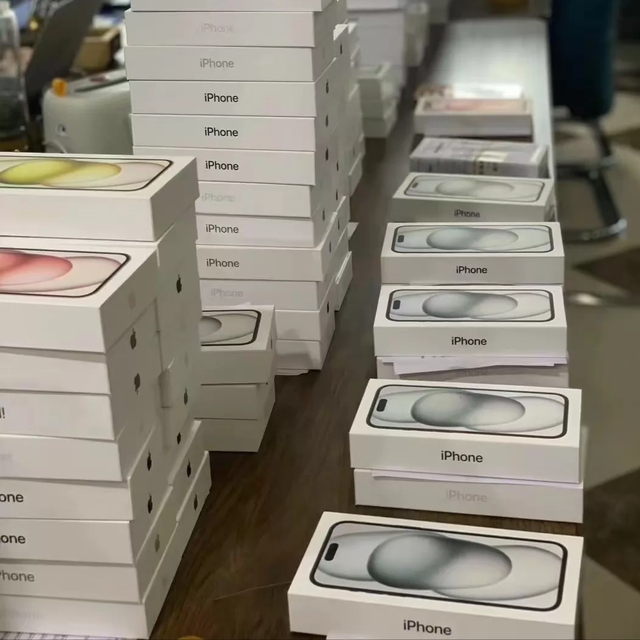 512G全新iPhone 15卖3229元，便宜得反常
