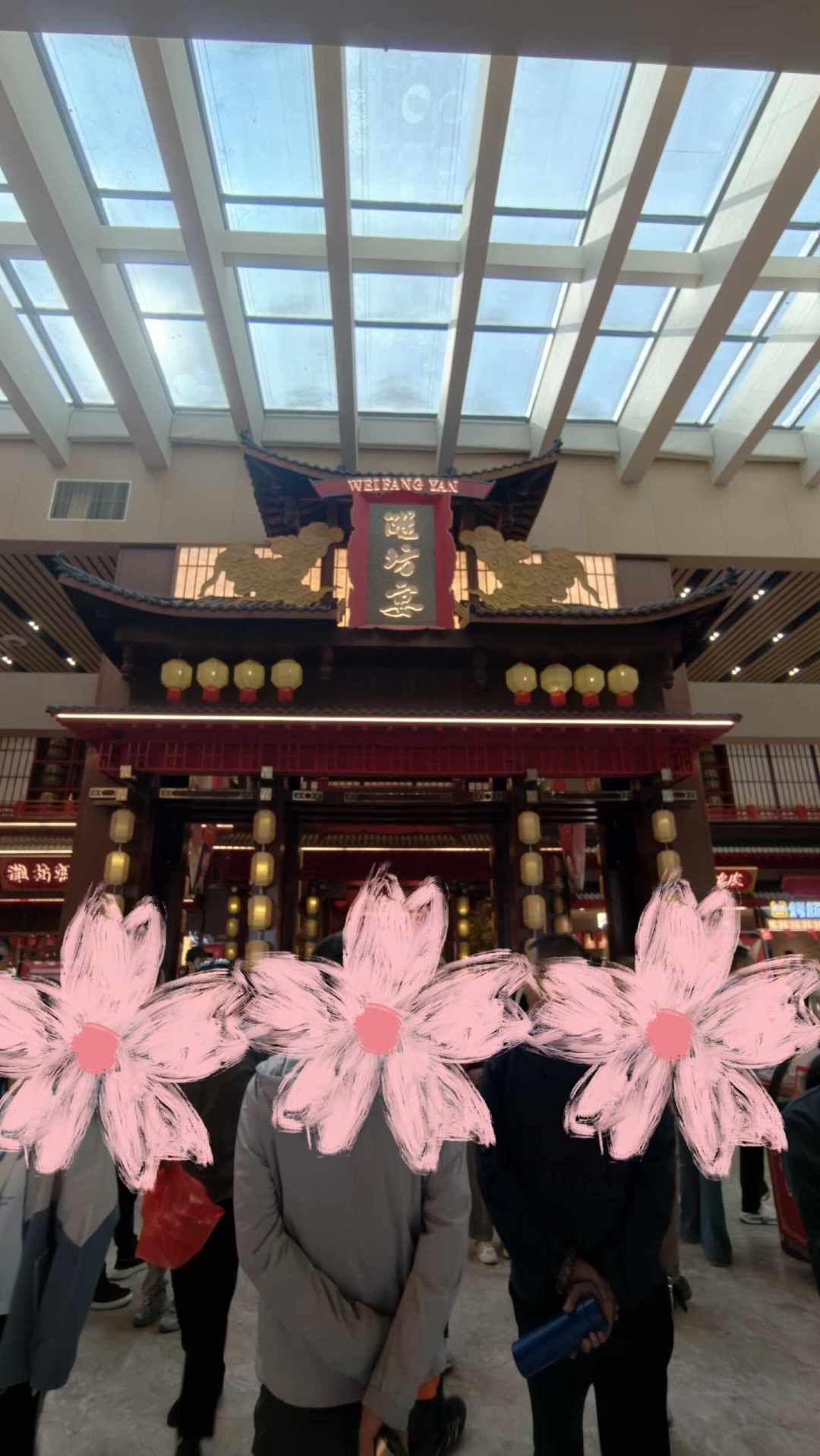 国庆返程高峰明天开始:20元一人还是91元一桌?服务区吃饭,先记住这3条选店口诀