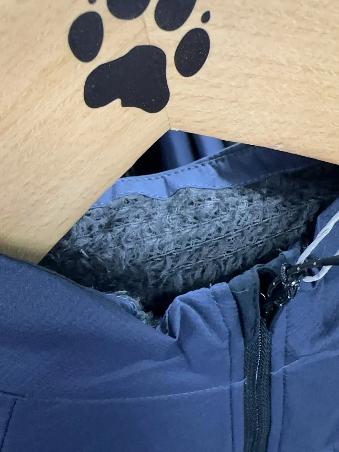 狼爪店里挂着四种