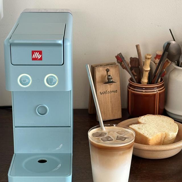 illy"撤退"疑云：官旗无豆无胶囊、临期胶囊卖到5块一颗，新掌门却刚空降上海——胶囊机党先看完这轮交接再谈换机