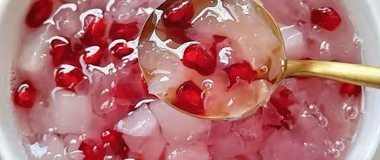 石榴雪梨银耳水缓解秋燥