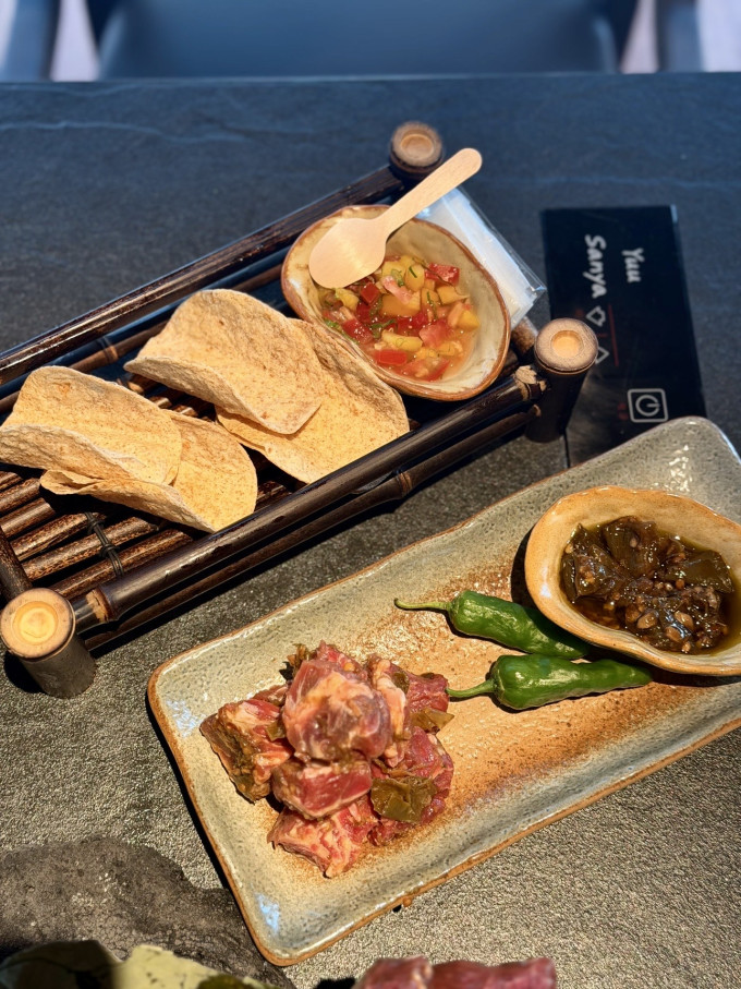 聚会餐饮